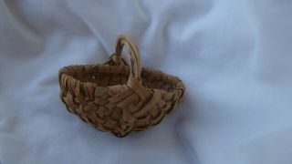 vintage WOVEN REED VINE God ' s Eye gathering BASKET 4.  5 