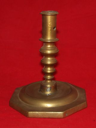 ANTIQUE 17TH 18TH CENTURY SPANISH CONTINENTAL BRASS CANDLESTICK KNOBBED STEM 2