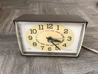 Vintage Westclox Dialite Electric Lampalarm Clock Made In Usa Brown Rare