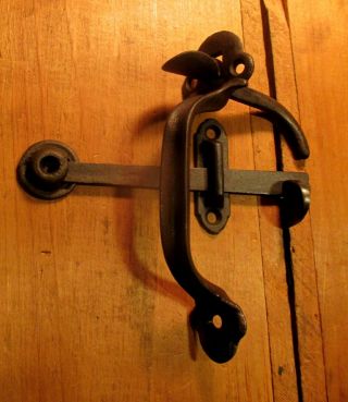 Old 6 " Cast Iron Thumb Latch Door Handle Vintage Door Hardware Door Pull