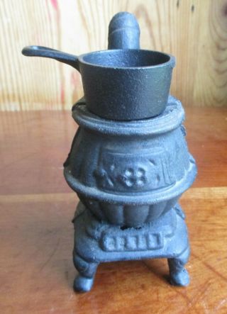 Antique Miniature Salesman Sample Cast Iron Pot Belly Pipe Stove W/ Tiny Kettle