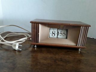 Vintage General Electric Flip Clock 8113 Japanese Wood Case/movement Gr