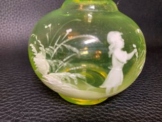 19th Century Victorian Mary Gregory Uranium Vaselin Glass Decanter Scent Bottle 6