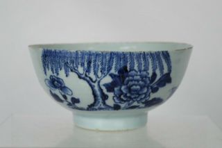 Fine Antique Chinese Hand Painted Blue And White Bowl