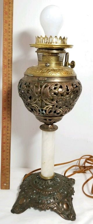 ANTIQUE Bradley & Hubbard B&H Banquet Oil Lamp CONVERTED TO ELECTRIC Light 3