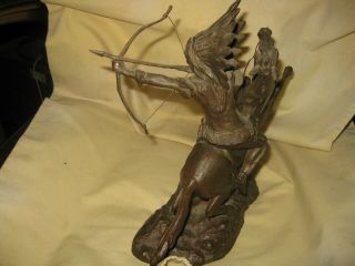 Early 20th Century Bronzed Metal INDIAN Shooting Bow on Wounded Horse Figurine 6