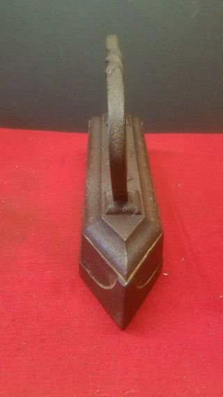 Old Antique Vintage Primitive Sad iron cast steel No 4 E&H MFG CO rare 2