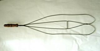 Vintage 31 Inch Wire Rug Beater With Wood Handle