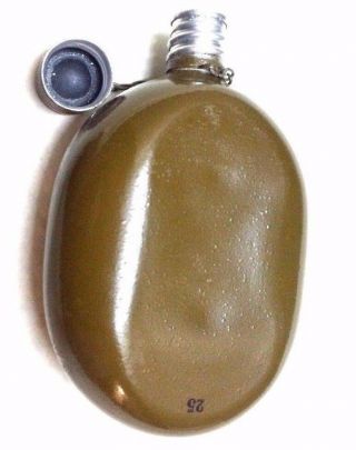 One Ussr Russian Army Solder Drinking Flask Soviet Water Bottle Military Canteen