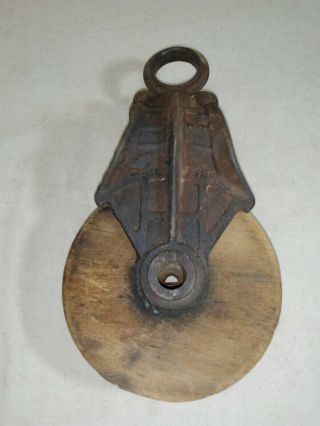 Vintage Antique Wood Cast Iron Barn Hay Pulley Block Tackle