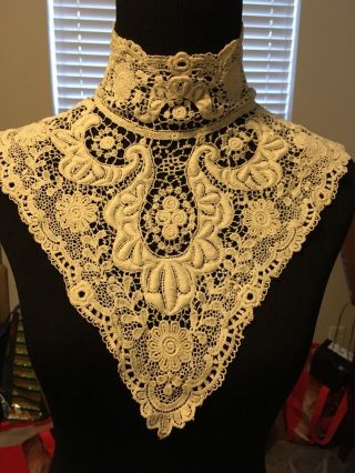 Antique 19th C Victorian Lace Collar