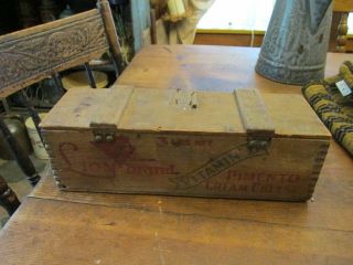 Vintage Garden Farm Hand Tool Old Wooden Cheese Box w/Seed Pack 4