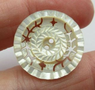 Exquisite Antique Vtg Victorian Pierced Carved White Mop Shell Button 7/8 " (b)