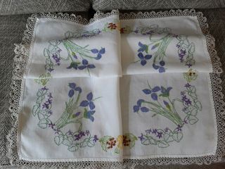Vintage Hand Embroidered Linen Tablecloth Floral Flowers Iris Condn