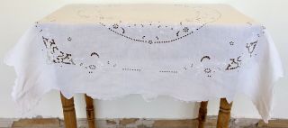 Vintage Stunning Hand Embroidered Cut Work White Linen Tablecloth 3