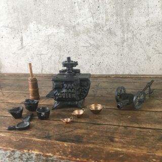 Vintage Queen Cast Iron Stove Pots Pans Dollhouse Miniature Butter Churn Parts 4