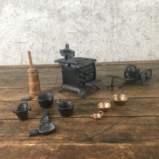 Vintage Queen Cast Iron Stove Pots Pans Dollhouse Miniature Butter Churn Parts 5