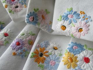 Vintage Hand Embroidered Linen Tablecloth 50 " X49 " - Prettiest Daisy Type Floral 