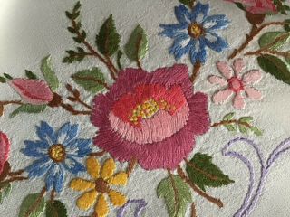 GORGEOUS VINTAGE HAND EMBROIDERED TABLECLOTH FLORALS 3