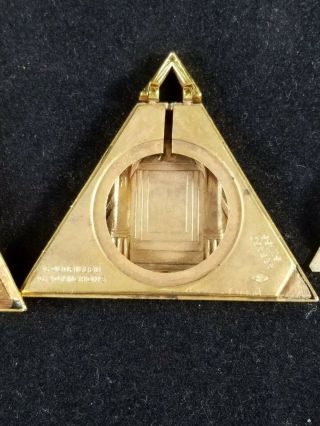 Antique ARBACO Gold Filled Triangular 17j Masonic Gold Filled Pocket Watch 11