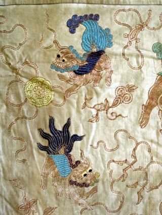 Large Antique Chinese Hand Embroidered Foo Lions Tapestry Panel 29 