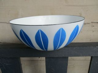 A Vintage Mid Century Catherine Holm Norway White & Blue Enamel Lotus Bowl.