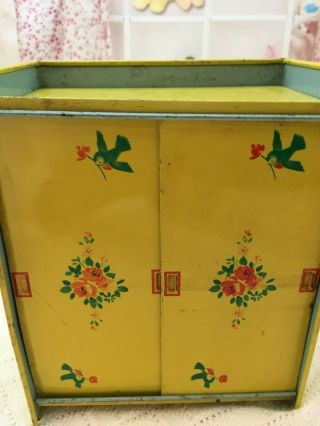 VINTAGE 1930 ' s J.  Chein & Co.  TIN DOLL FURNITURE Yellow & Blue BABY ' S ARMOIRE 3