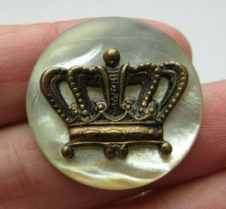 Impressive Antique Vtg Carved Mop Shell & Metal Picture Button Brass Crown (b)