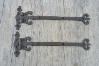 Vtg Pair Cast Iron Heavy Duty French Gothic Trunk Door Window Arrow Large Hinges