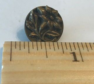rare very old brass gold tone vintage antique floral flower metal button 739 3