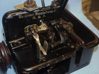 Vintage Singer Manufacturing Mini Leather Sewing Machine Industrial Heavy Duty 10
