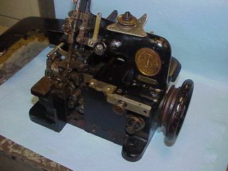 Vintage Singer Manufacturing Mini Leather Sewing Machine Industrial Heavy Duty 3