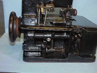 Vintage Singer Manufacturing Mini Leather Sewing Machine Industrial Heavy Duty 9