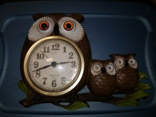 Vintage 1972 Burwood Owl Family Haven Wall Clock 0457 - 1 Usa Aa Battery