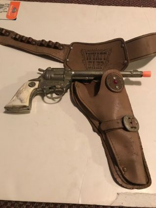 Rare Vintage Hubley Buntline Toy Cap Gun Wyatt Earp Rare Longhorn Grips Holster