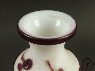 Fine Old Chinese Peking Glass Made Bottle Vase Pot Statue LOTUS & MANDARIN DUCKS 4