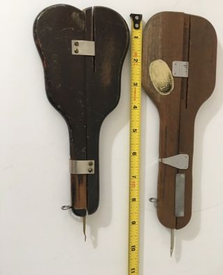 2 Antique Vintage Wooden Hooked Rug Making Shuttles Hooking Primitive Tools Vgc