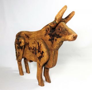 EARLY 20TH C.  VINTAGE HAND - CRAFTED,  PAINTED FOLK ART WOODEN BULL W/ORIG SURFACE 4