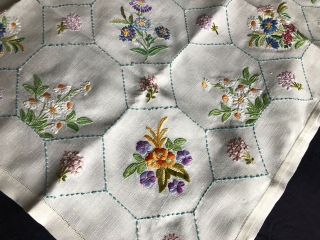 Lovely Vintage Floral Hand Embroidered Med.  Square Cream Irish Linen Tablecloth