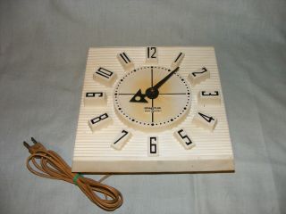 Vintage Spartus Retro Electric Kitchen Wall Clock,  Usa