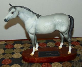 Lovely Beswick Figurine Arab Connoisseur Model Horse