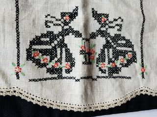 Antique Doily Embroidery Blackwork Table Runner Sunbonnet Southern Girl 15” A20