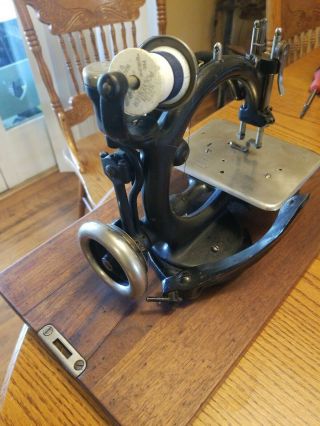 WILLCOX & GIBBS Antique Sewing Machine Chain Stitch Brass Medallion 1800’s 4
