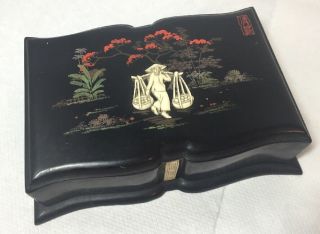 Vintage Oriental Chinese Japanese Lacquer Cigarette Box 1950 