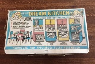 Vintage 1960s " Deluxe Dream Kitchen " Girl 