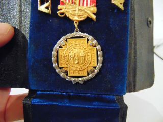 Spanish American War U.  S.  Veteran ' s Medal In Case,  USWV Insignia,  Hugh Vulliamy 4