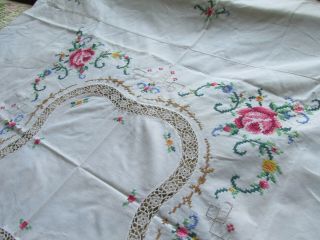 Vintage Hand Embroidered & Crochet Lace Tablecloth 4