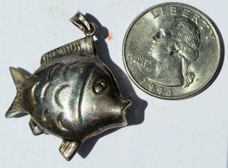 Fine Vintage Sterling Silver Hollow Fish Pendant 1 - 1/4 " X 1 - 1/4 " Ichthyology