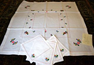 Vintage Hungarian KALOCSA Hand Embroidered Tablechlot,  4napkin / certified 3