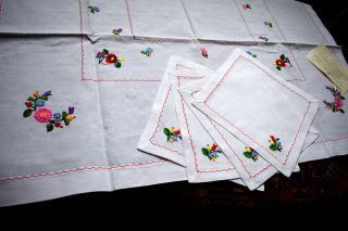 Vintage Hungarian KALOCSA Hand Embroidered Tablechlot,  4napkin / certified 4